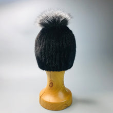 Load image into Gallery viewer, Hat with Pompom Knitted Mink Black/Frost
