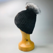 Load image into Gallery viewer, Hat with Pompom Knitted Mink Black/Frost
