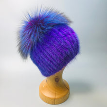 Load image into Gallery viewer, Hat with Wide Pompom Knitted Mink Pink/Golden Purple

