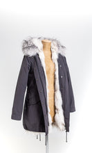 Load image into Gallery viewer, 7007 Eir Fox Parka
