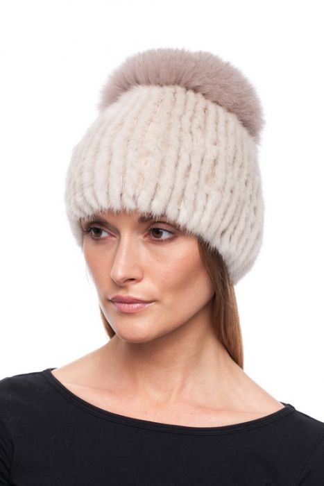 Hat with Wide Pompom Knitted Mink Beige